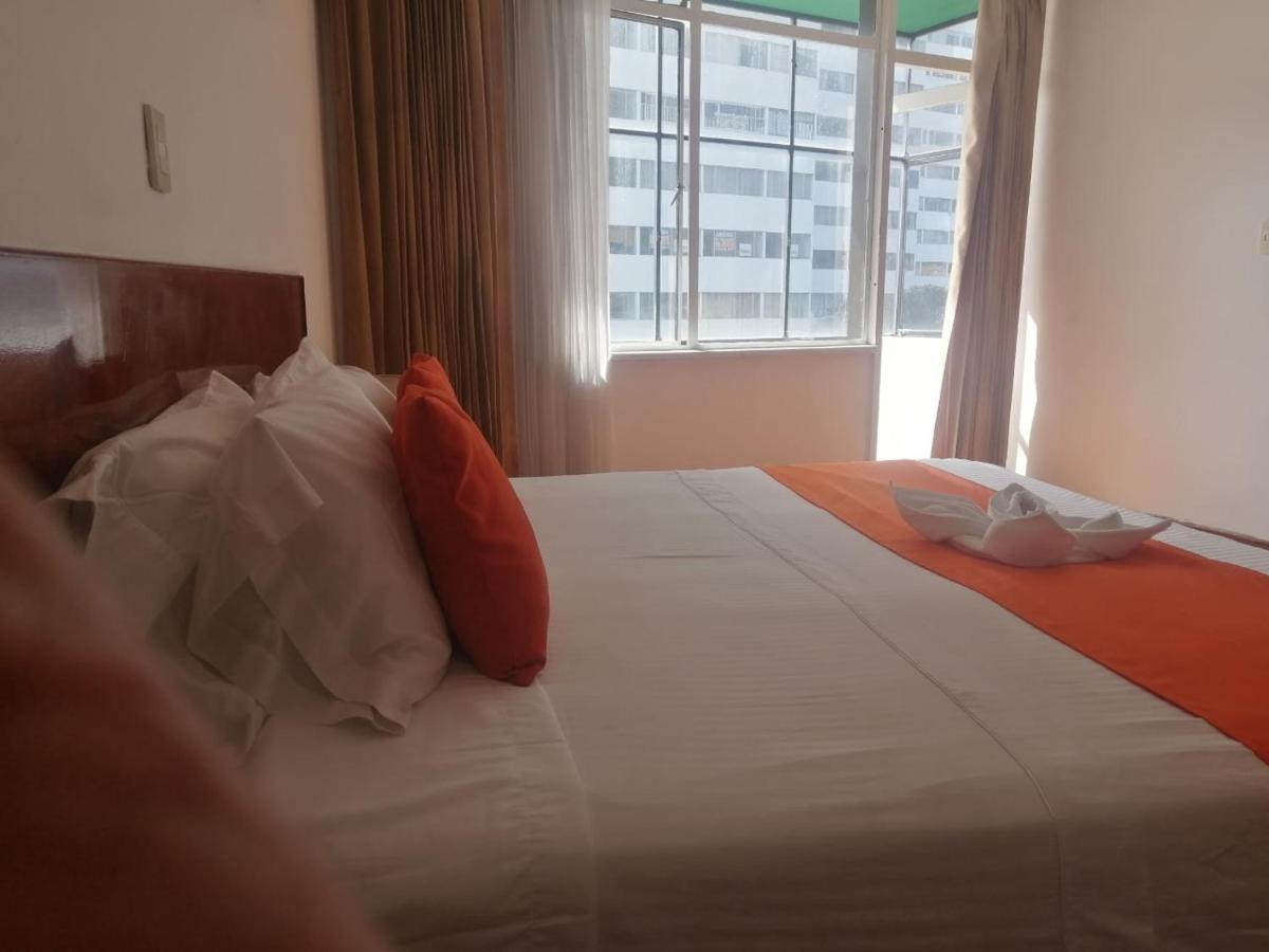 Hotel Santa Monica Богота Екстериор снимка