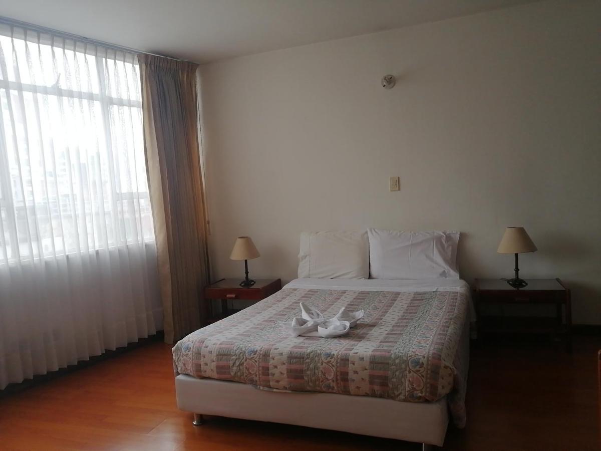 Hotel Santa Monica Богота Екстериор снимка