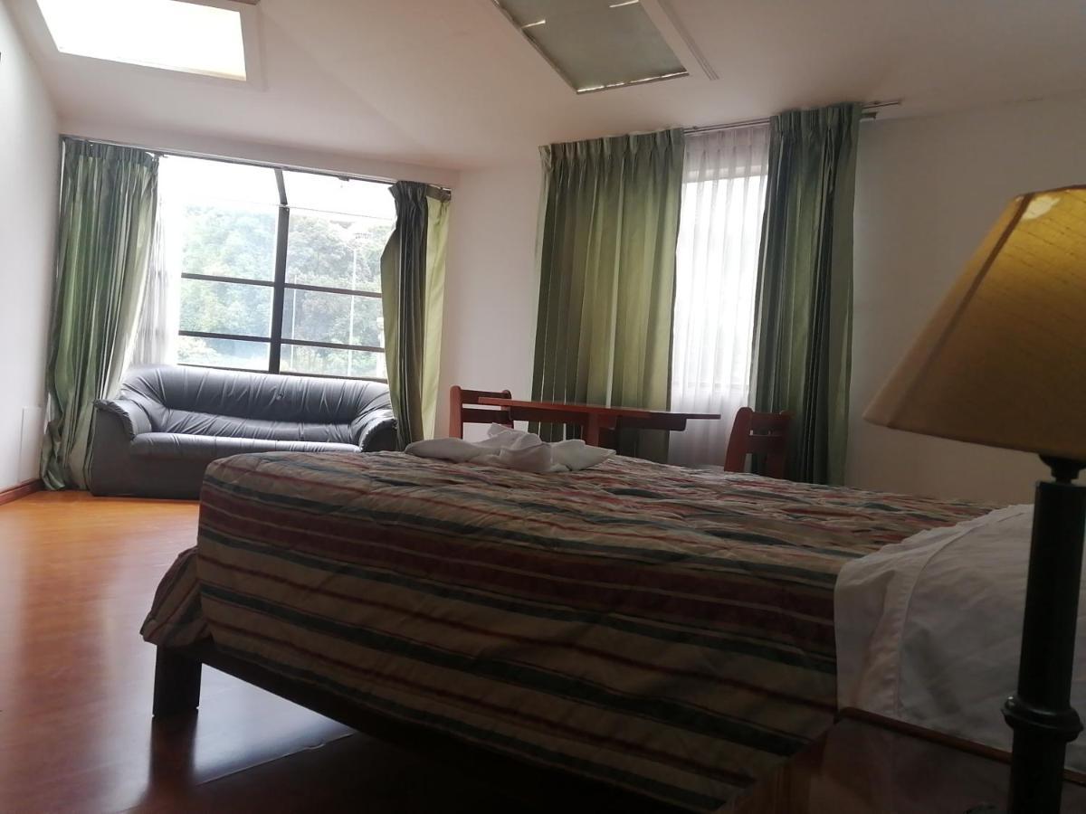 Hotel Santa Monica Богота Екстериор снимка